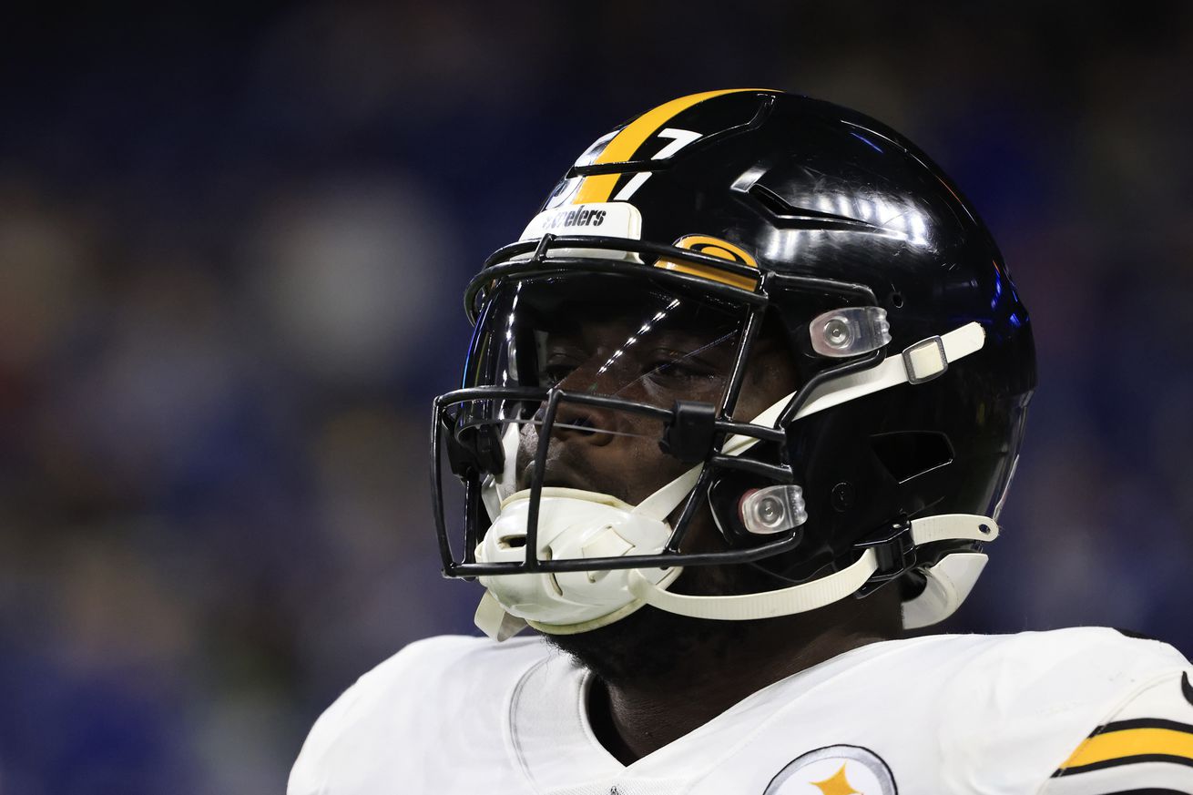 Montravius Adams #57 of the Pittsburgh Steelers warms up prior to the game against the Indianapolis Colts at Lucas Oil Stadium on November 28, 2022 in Indianapolis, Indiana.