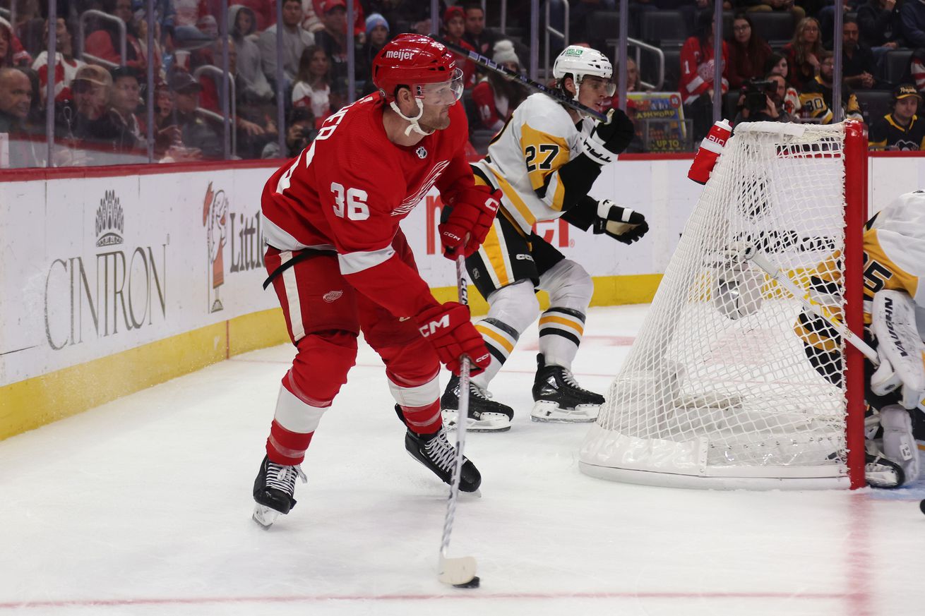 Pittsburgh Penguins v Detroit Red Wings