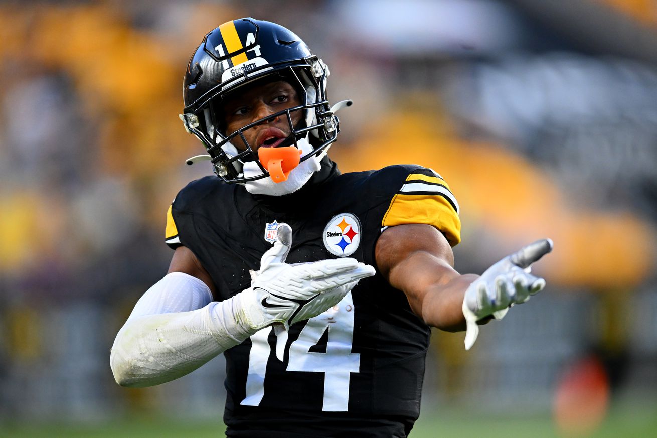 George Pickens #14 of the Pittsburgh Steelers reacts after a first down during the third quarter in the game the Arizona Cardinals at Acrisure Stadium on December 03, 2023 in Pittsburgh, Pennsylvania.