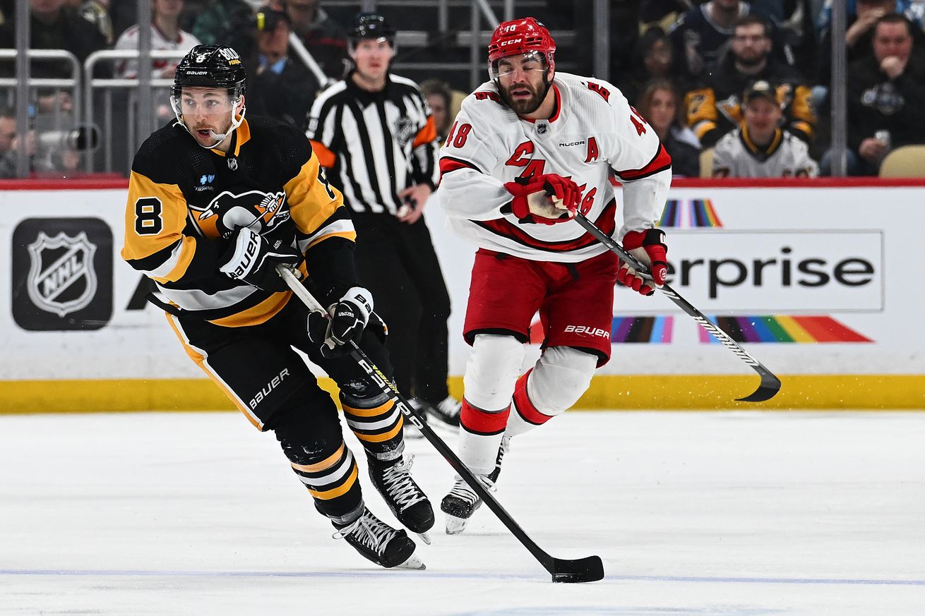 Carolina Hurricanes v Pittsburgh Penguins