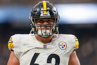 Pittsburgh Steelers center Ryan McCollum exits the field after defeating the Las Vegas Raiders 32-13 from Allegiant Stadium.