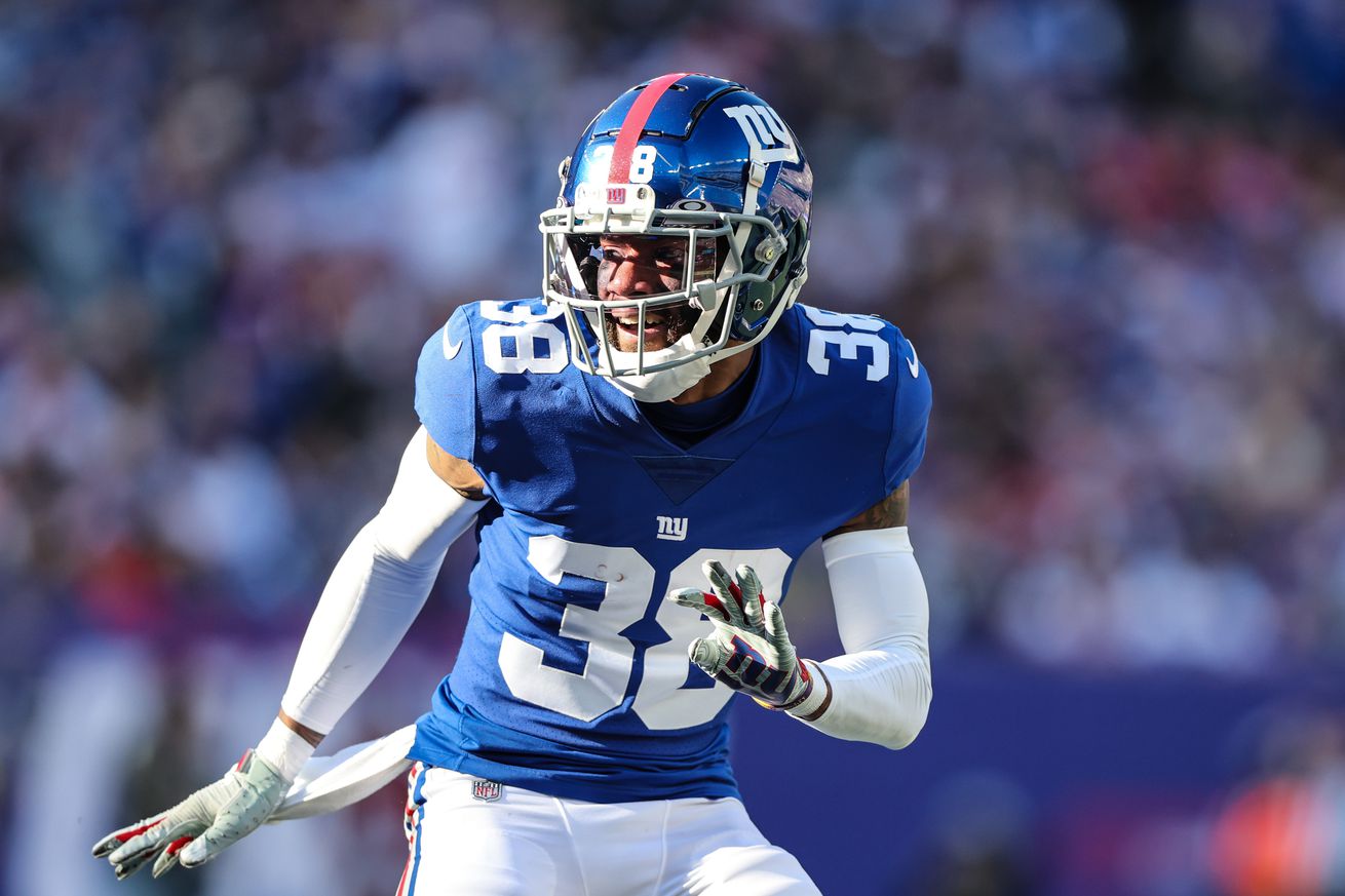 New York Giants cornerback Zyon Gilbert (38) drops back in defense during the first half against the Indianapolis Colts at MetLife Stadium. 