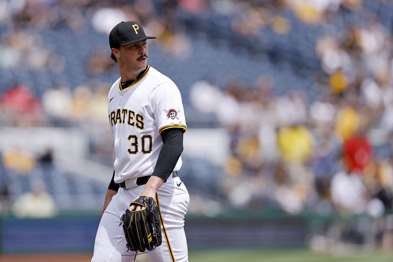 MLB: MAY 23 Giants at Pirates