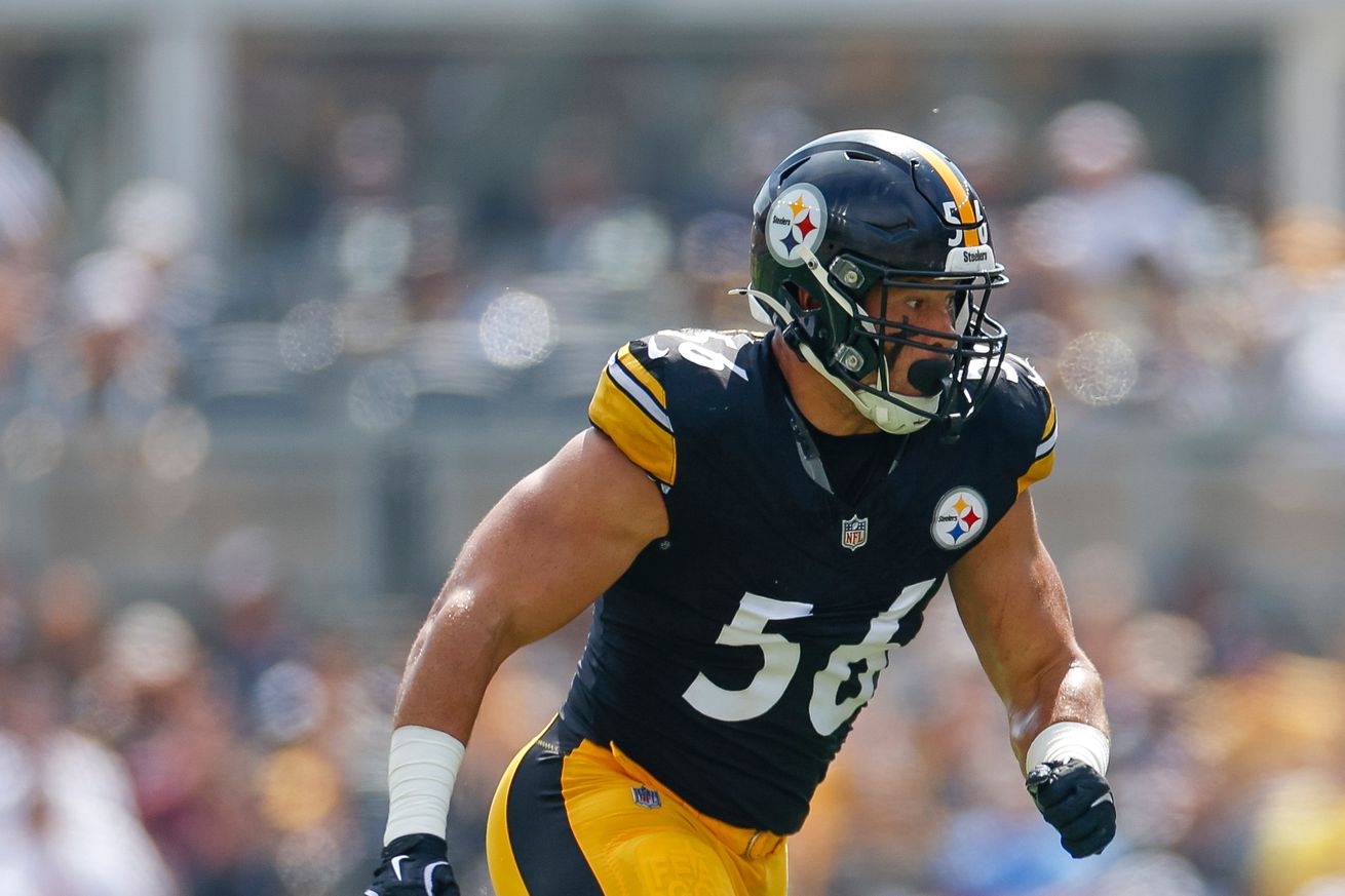 Alex Highsmith #56 of the Pittsburgh Steelers runs around the edge during the first quarter against the Los Angeles Chargers at Acrisure Stadium on September 22, 2024 in Pittsburgh, Pennsylvania.