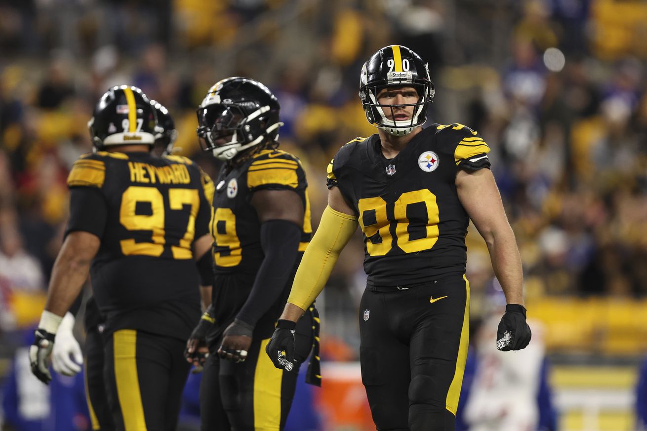 T.J. Watt #90 of the Pittsburgh Steelers celebrates during an NFL football game against the New York Giants at Acrisure Stadium on October 28, 2024 in Pittsburgh, Pennsylvania.