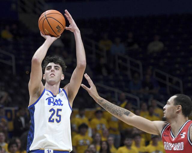 Pitt’s Guillermo Diaz Graham shoots a three-pointer against Radford on Nov. 4, 2024, at Petersen Events Center.