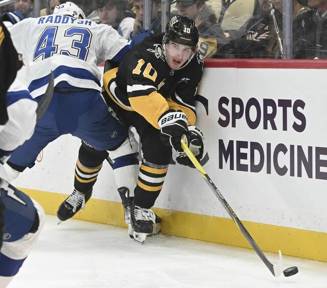 The Penguins’ Drew O’Connor plays against the Lightning on Tuesday at PPG Paints Arena.