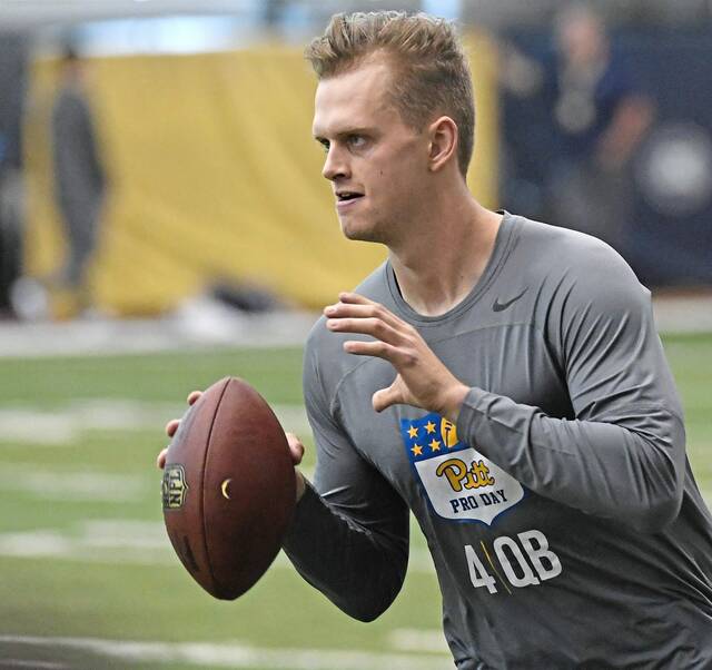 Pitt’s Max Browne throws on pro day in 2018.