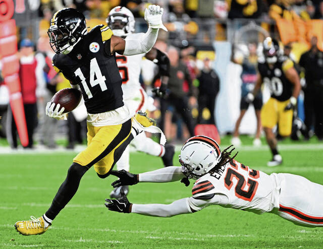 Pittsburgh Steelers receiver George Pickens gets away from the Cleveland Browns’ Martin Emerson Jr. for a 71-yard touchdown pass in September 2023 during the most recent time the teams met at Acrisure Stadium.