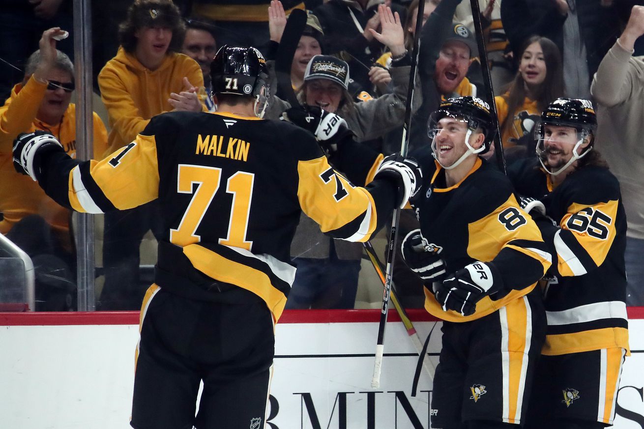 NHL: Toronto Maple Leafs at Pittsburgh Penguins