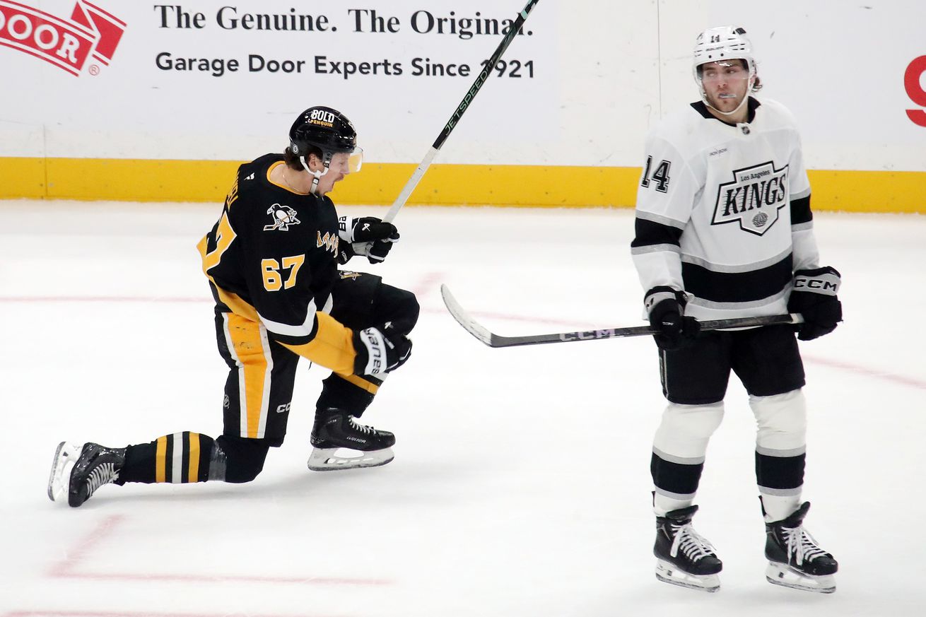 NHL: Los Angeles Kings at Pittsburgh Penguins