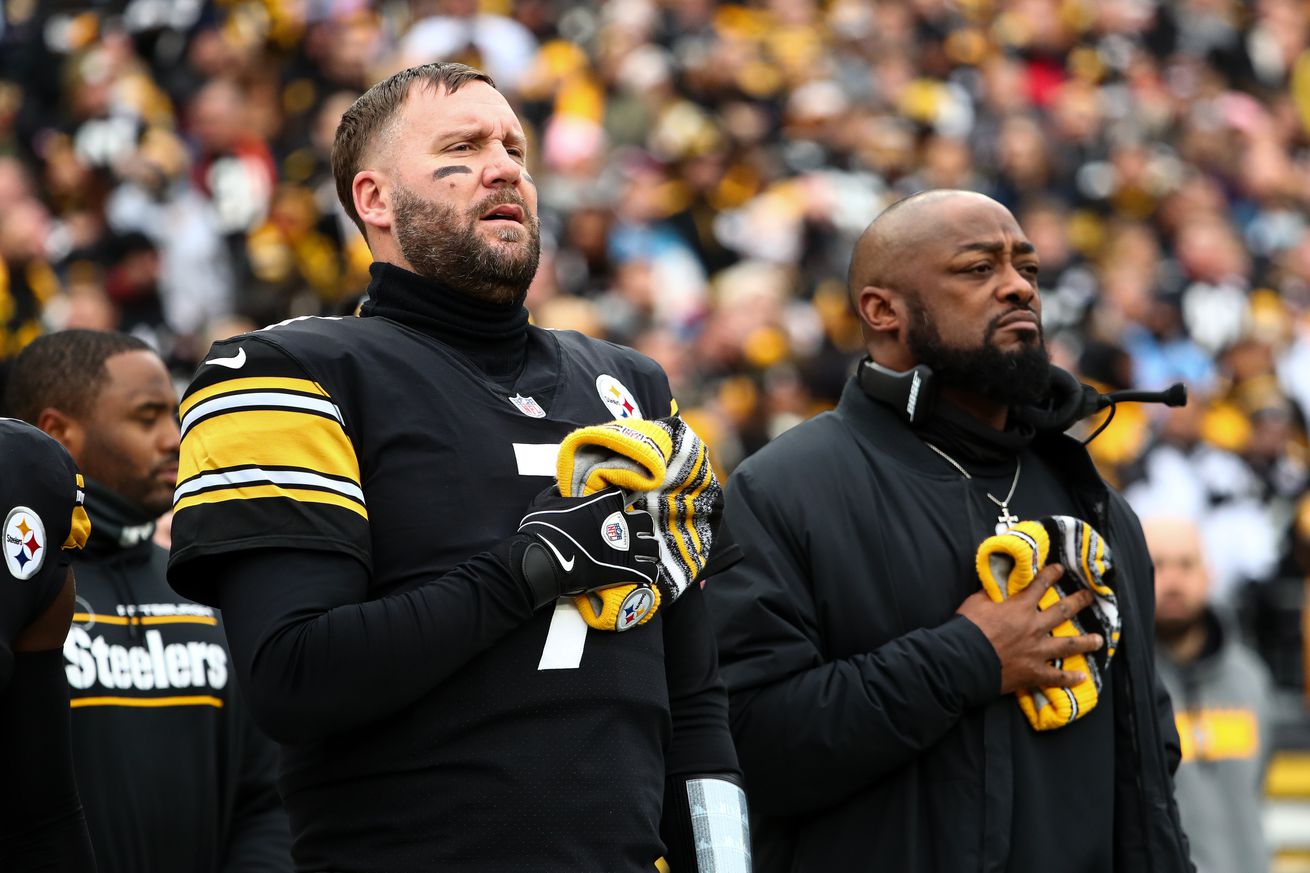 Tennessee Titans v Pittsburgh Steelers