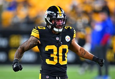 Pittsburgh Steelers running back Jaylen Warren during a Monday Night Football contest against the New York Giants from Acrisure Stadium in 2024.