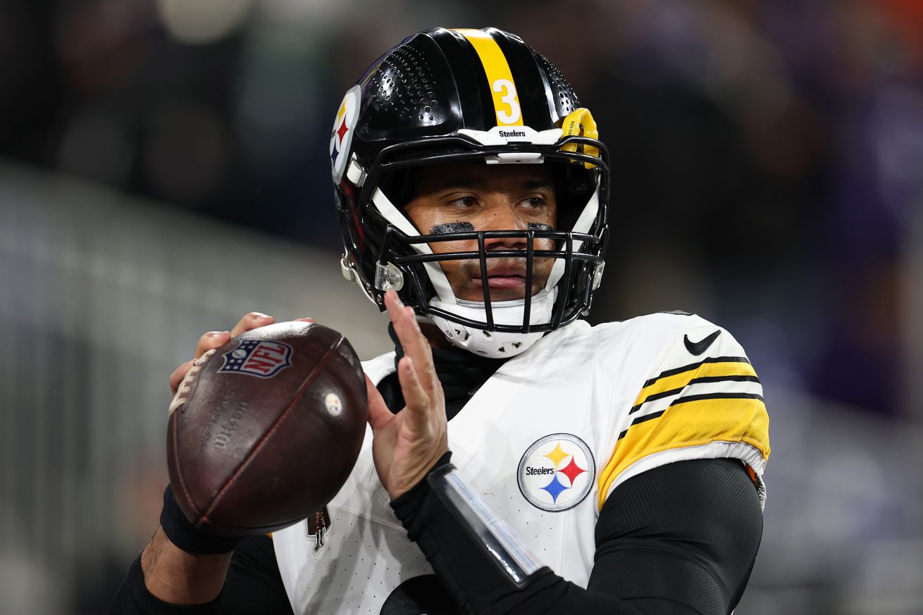 Russell Wilson #3 of the Pittsburgh Steelers warms up prior to the game against the Baltimore Ravens during the AFC Wild Card Playoff at M&T Bank Stadium on January 11, 2025 in Baltimore, Maryland.