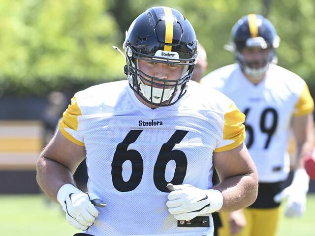 Pittsburgh Steelers guard Mason McCormick suffered a broken hand during this past Saturday’s regular-season finale, putting his availability in question for the playoff opener this weekend.