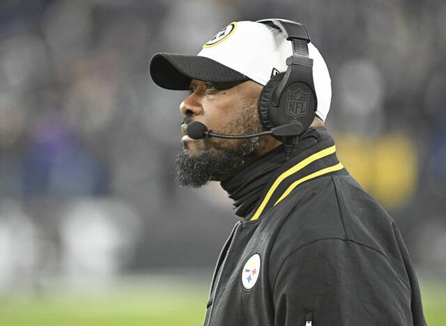 Steelers head coach Mike Tomlin looks on against the Ravens in the second quarter during the AFC Wild Card game Saturday at M&T Bank Stadium.