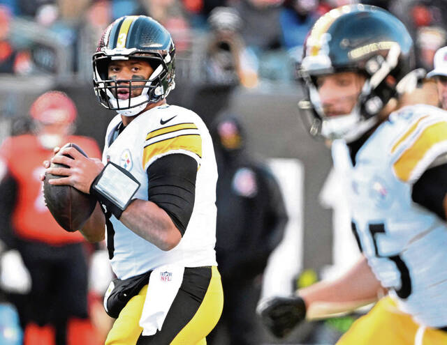 Steelers Russell Wilson plays against the Bengals in December at Paycor Stadium.