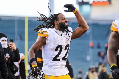 Pittsburgh Steelers running back Najee Harris celebrates following a 2024 regular season victory over divisional foe Cincinnati from Paycor Stadium.