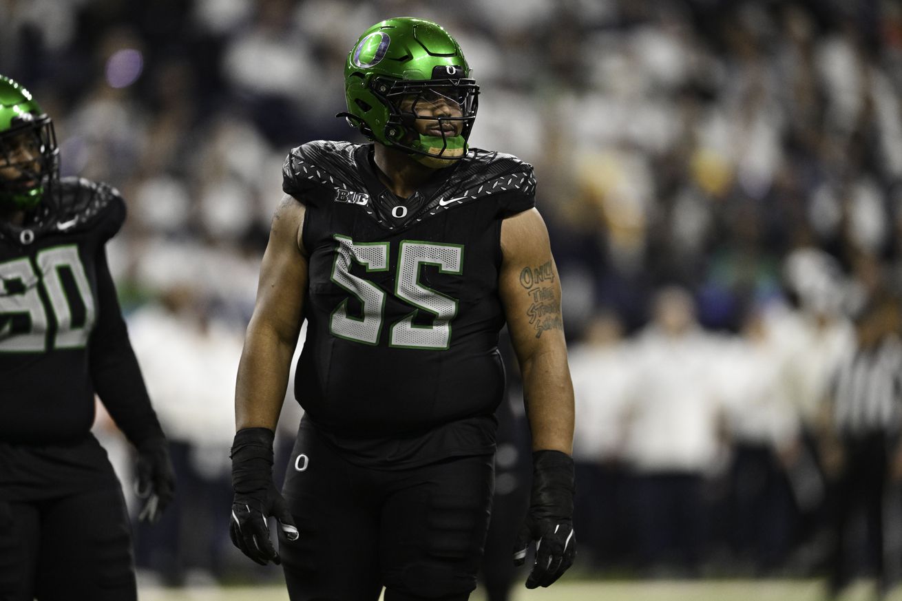 Oregon Ducks DL Derrick Harmon (55) during the Big Ten Championship football game between the Penn State Nittany Lions and the Oregon Ducks on December 7, 2024 at Lucas Oil Stadium in Indianapolis, IN