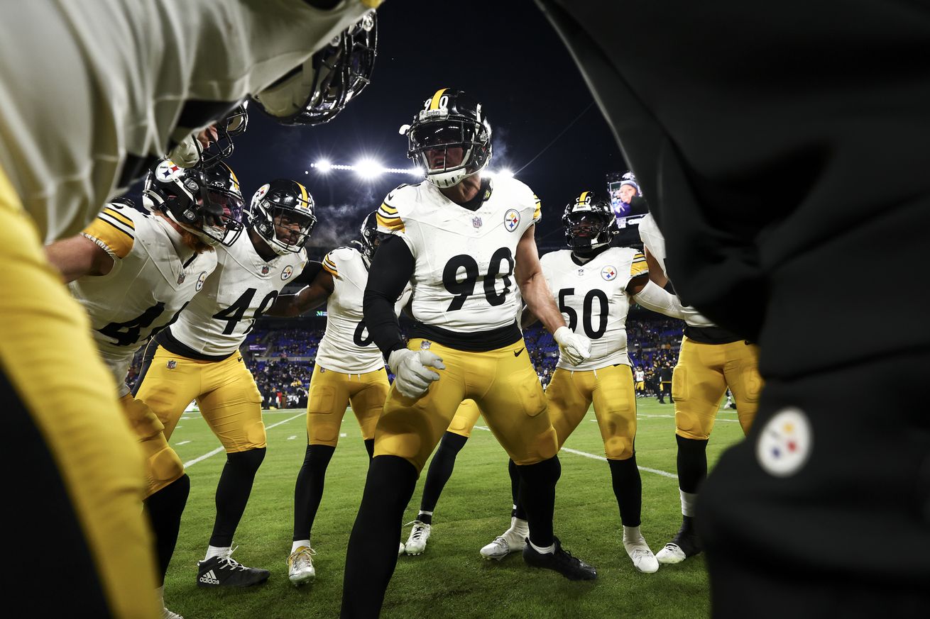 T.J. Watt #90 of the Pittsburgh Steelers gives a speech in the team huddle prior to an NFL football wild card playoff game against the Baltimore Ravens at M&T Bank Stadium on January 11, 2025 in Baltimore, Maryland.