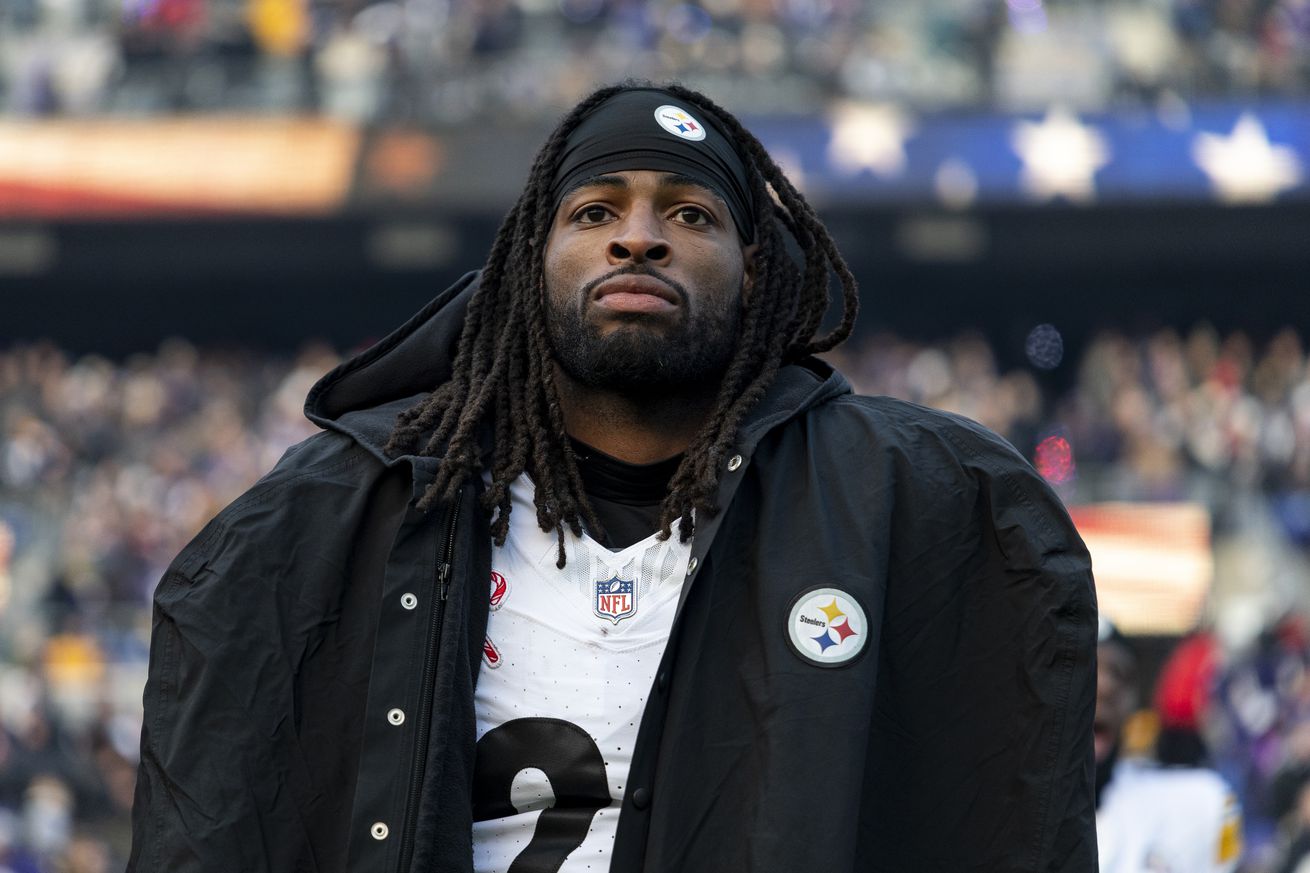 Najee Harris #22 of the Pittsburgh Steelers looks on during the national anthem prior to an NFL Football game against the Baltimore Ravens at M&T Bank Stadium on December 21, 2024 in Baltimore, Maryland.